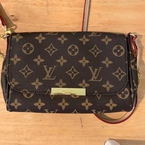 Louis Vuitton crossbody bag